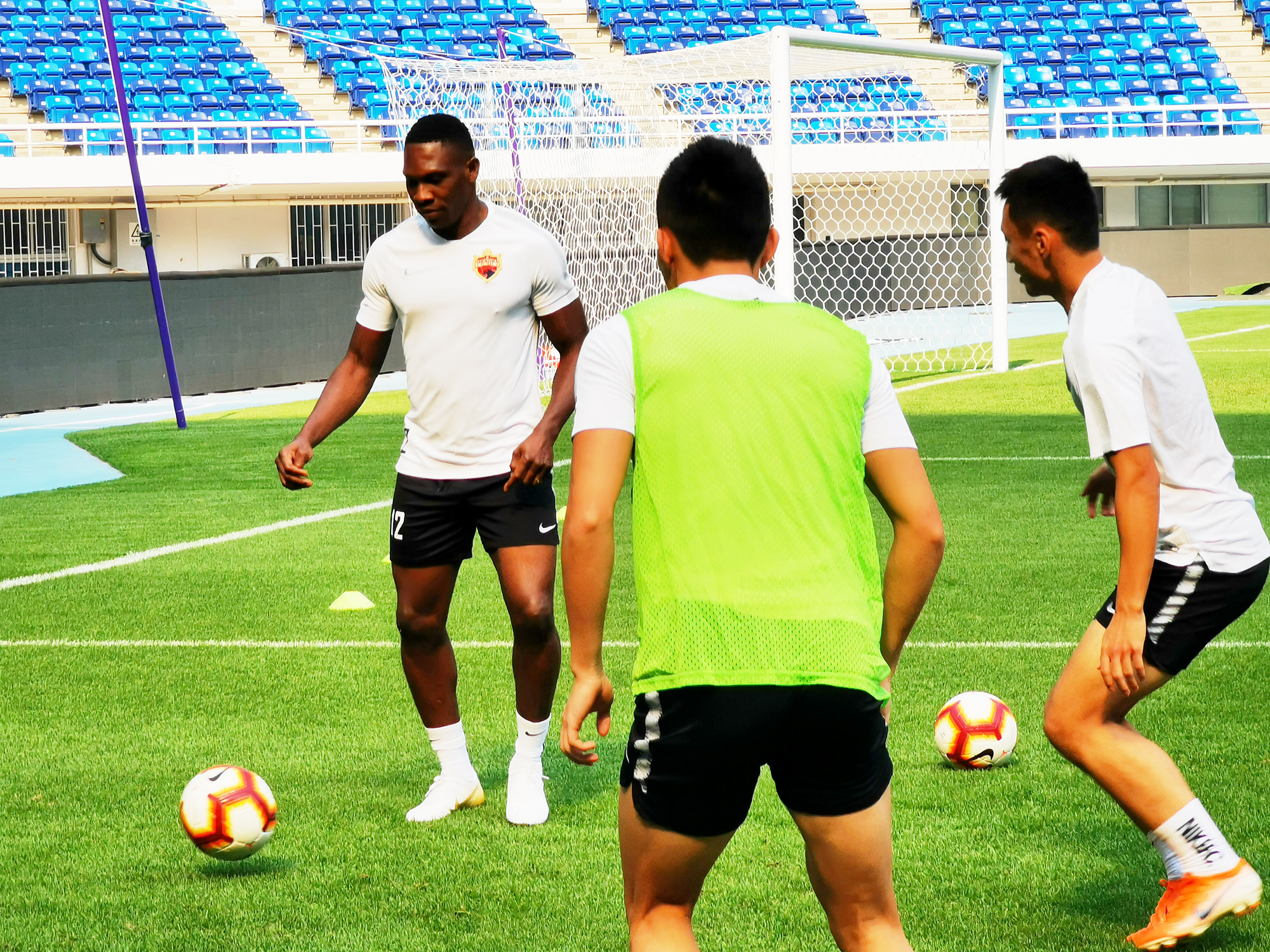 华体会_攻防转换节奏加快，整体速度明显提升